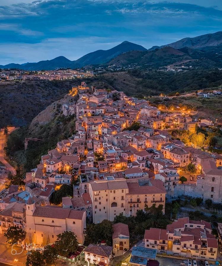 Il Cielo In Una Stanza Scalea Buitenkant foto