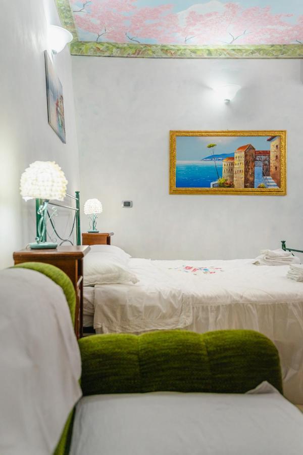 Il Cielo In Una Stanza Scalea Buitenkant foto
